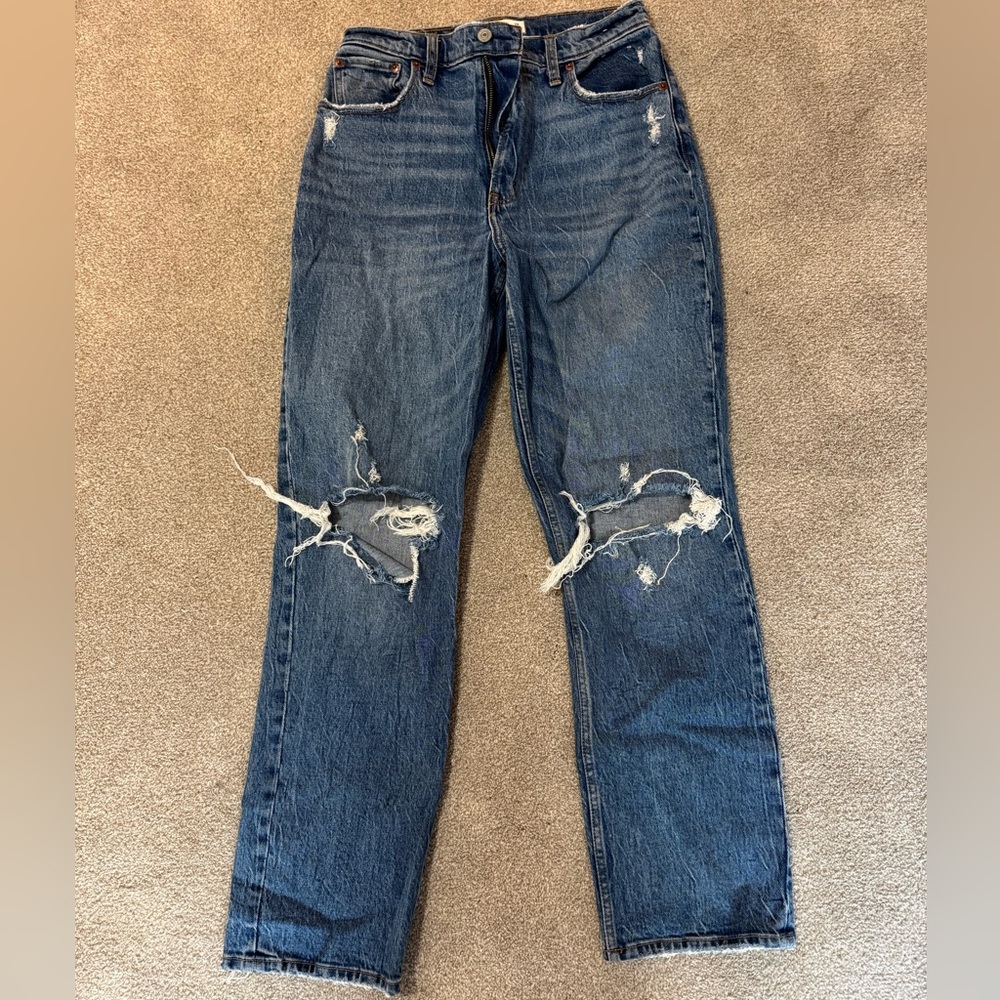 Abercrombie Curve Love Ultra High Rise 90’s Straight Jean